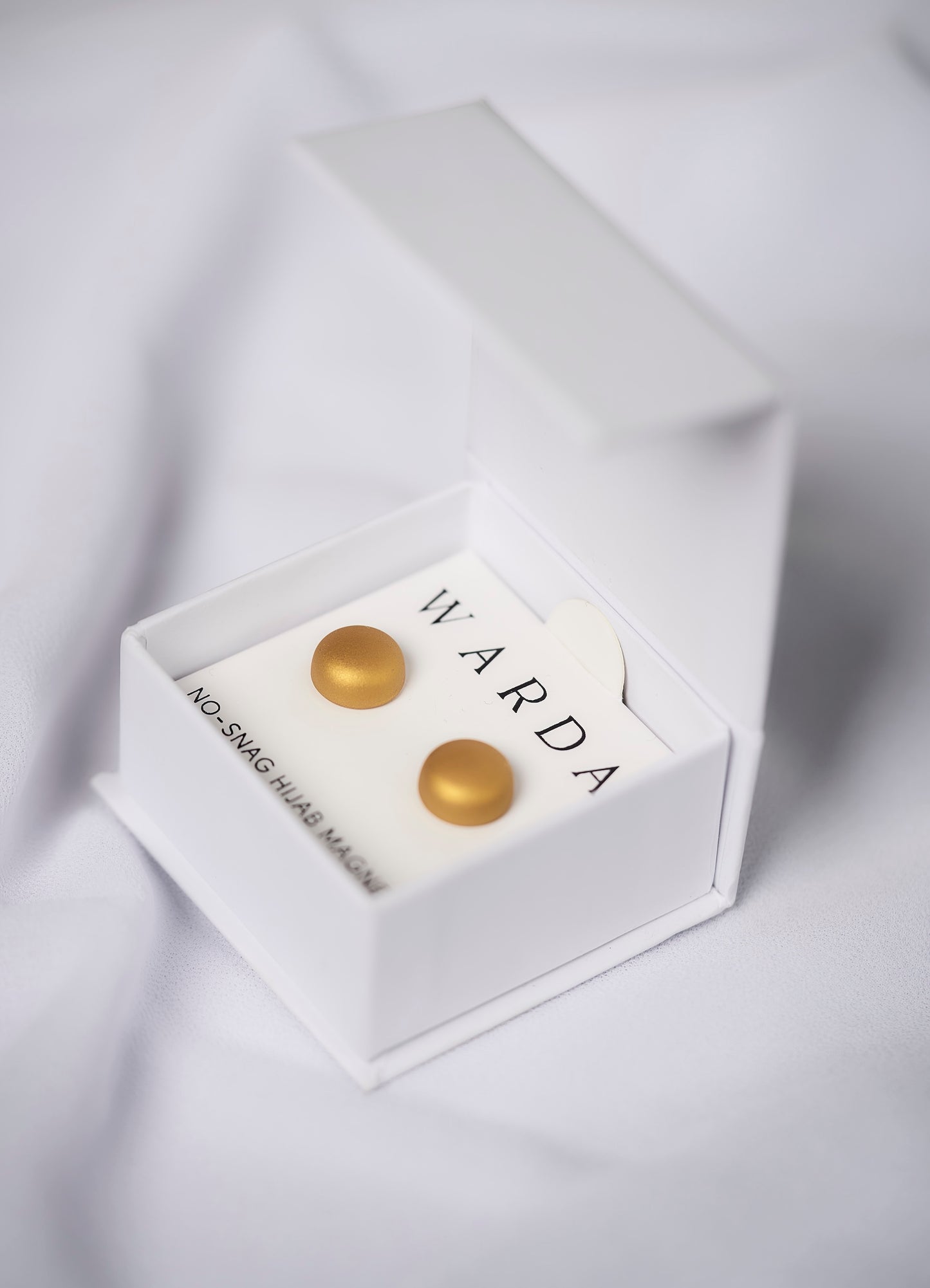 Gold Magnet